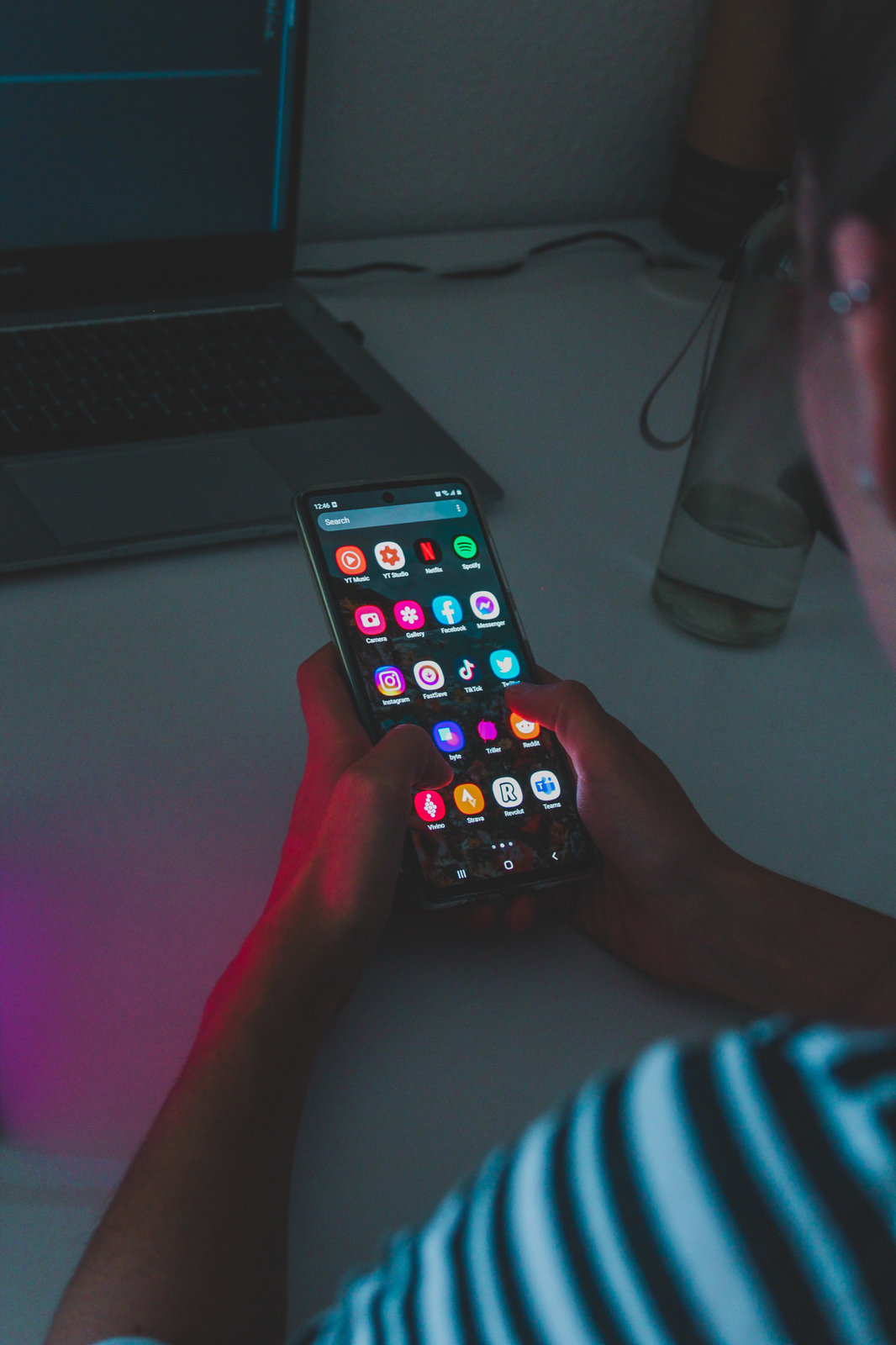Content video pentru social media: cum transformi un clip de 1 minut intr-un instrument de marketing