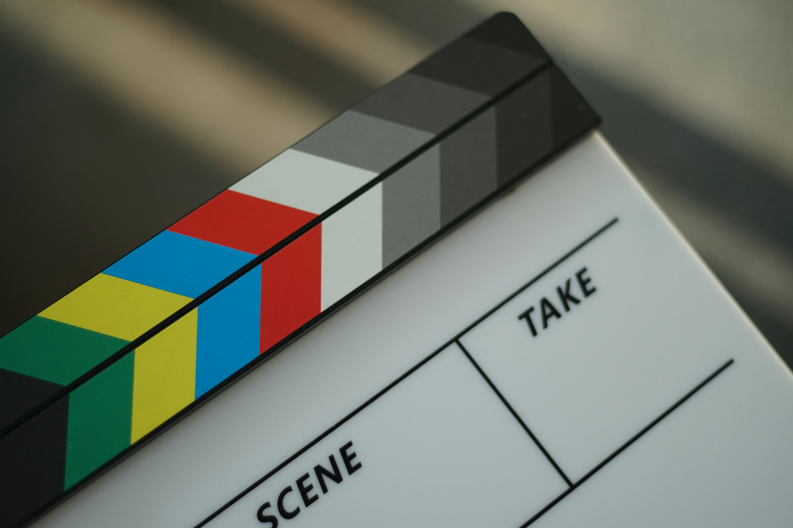 Clapeta de filmare productie video profesionala Bucuresti preturi servicii video FilmColorat